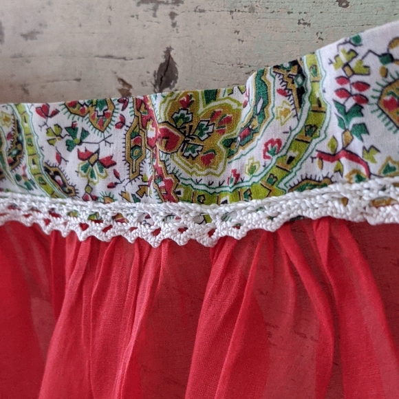 Vintage Handmade Sheer & Paisley Linen Half Apron - Picture 5 of 9